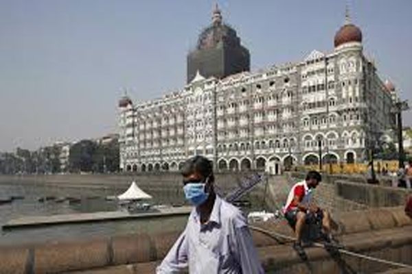 धमकी दी गई मुंबई के ताज होटल को उड़ाने की, कड़ी की गई सुरक्षा