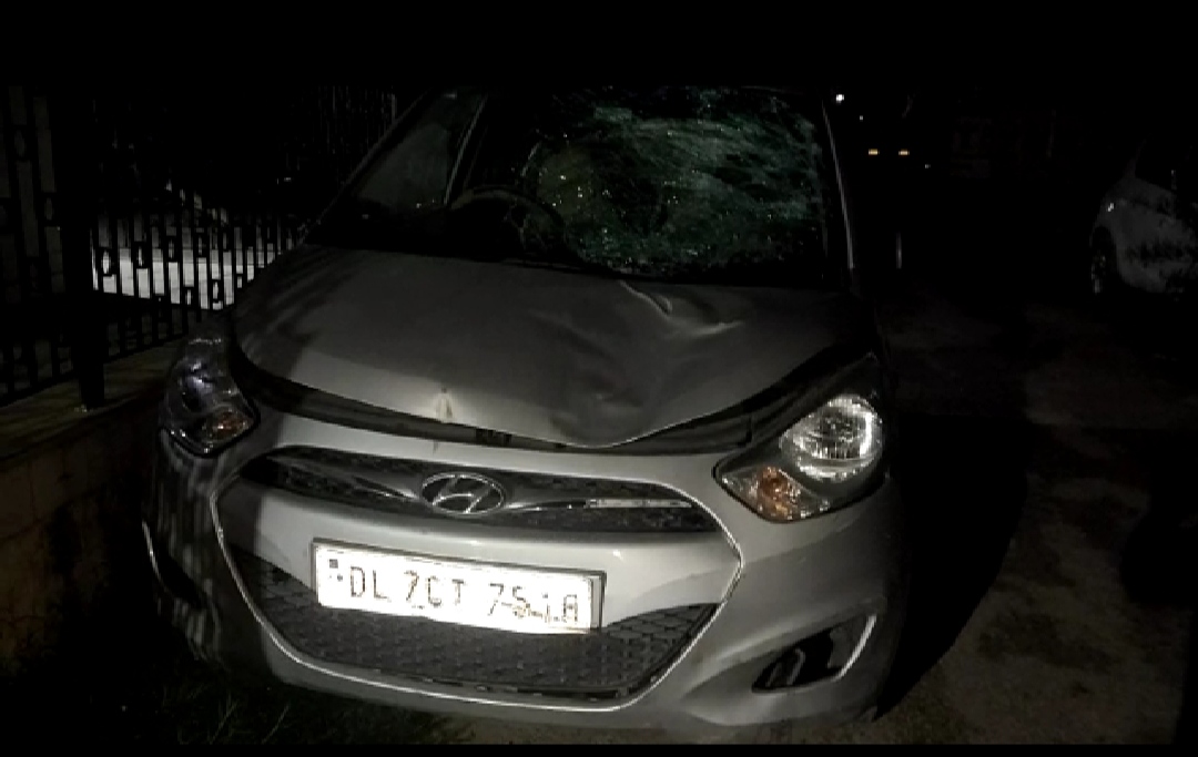 शराब के नशे में धुत कार सवार रईसजादे ने पुलिसकर्मियों को किया कुचलने का प्रयास...