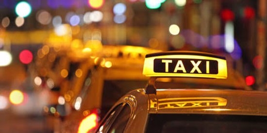 अब दिल्ली की टैक्सियों में नहीं बैठ सकेंगे चीनी नागरिक