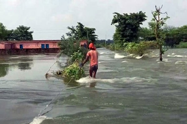 बिहार में बाढ़ से प्रभावित 74 लाख लोग , अब तक 24 की मौत