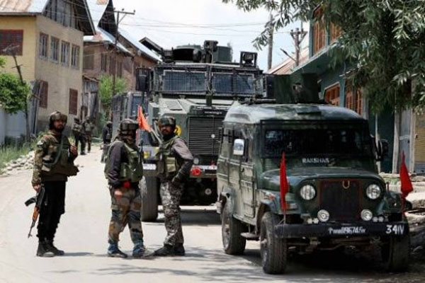 आतंकियों ने नागरिक की हत्या की दक्षिणी कश्मीर के पुलवामा में