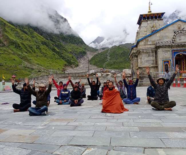 केदारनाथ मंदिर परिसर में प्रशासन ने हड़ताल पर लगाई पाबन्दी