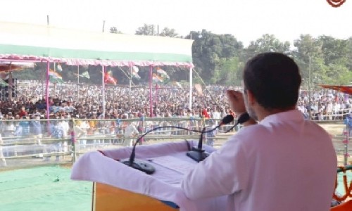 एमी कॉनी बैरट ने उच्चतम न्यायालय में न्यायमूर्ति पद की शपथ ली