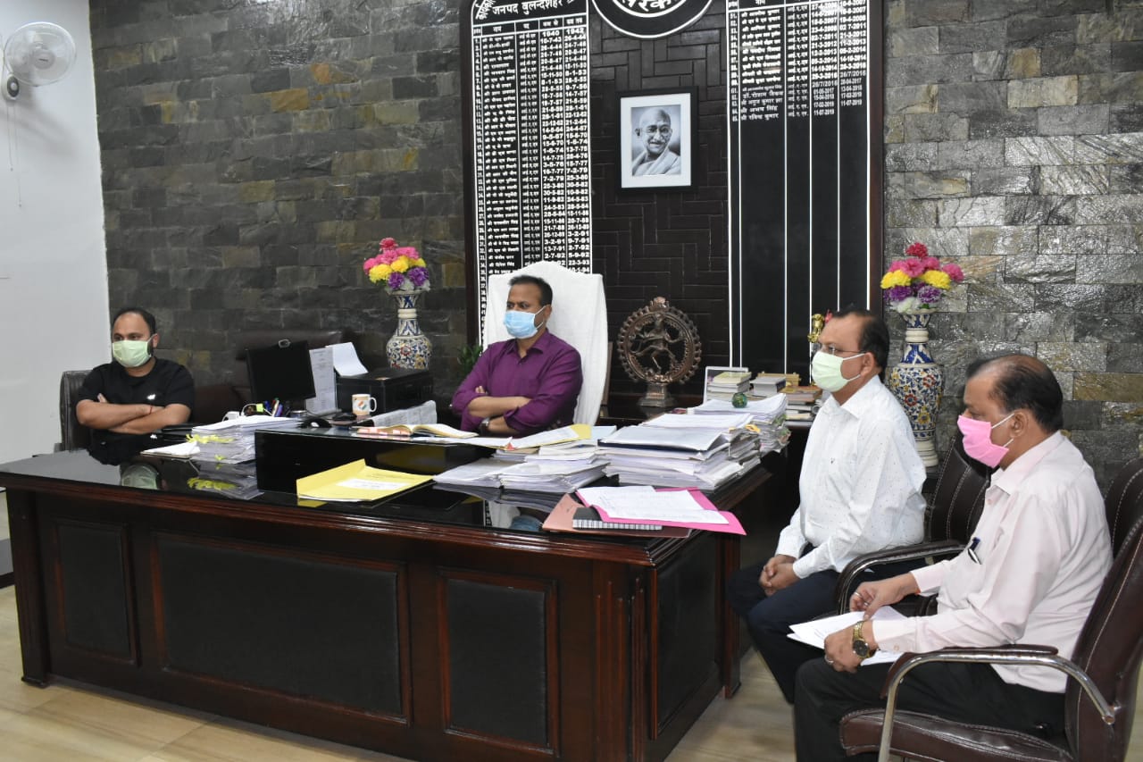ASP के राष्ट्रीय अध्यक्ष चंद्रशेखर आज़ाद उर्फ़ रावण अपने प्रत्याशी के समर्थन मे जनसभा को किया संबोधित