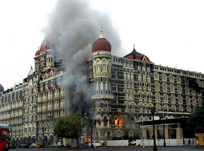 26/11 की वो घटना कभी न भूलने वाली है जब पाकिस्‍तान के इशारे पर दहल उठी थी मुंबई