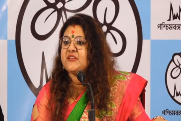 बीजेपी सांसद की पत्नी सुजाता मंडल TMC में शामिल हुई, भेजेंगे तलाक का नोटिस