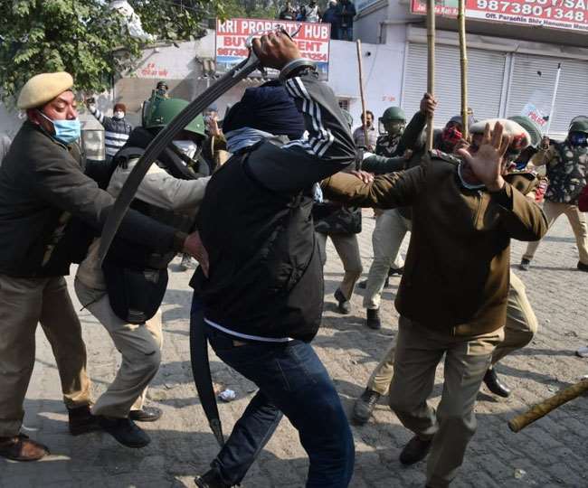सिंघु बार्डर पर हिंसा के बाद 44 लोग गिरफ्तार
