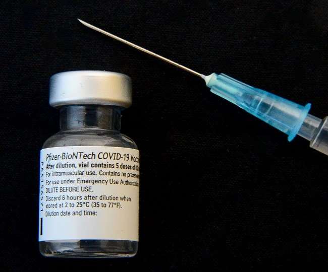 अबतक 4 लाख लोगों की मौत, कोरोना वैक्सीन की अतिरिक्त 20 करोड़ डोज खरिदेगा अमेरिका