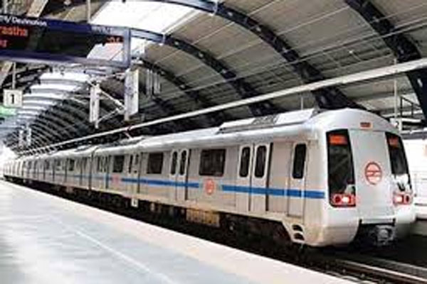 महामारी के चलते दिल्ली मेट्रो आर्थिक संकट में