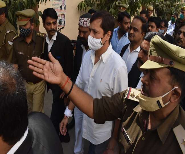 प्रयागराज के नैनी सेंट्रल जेल से फतेहगढ़ सेंट्रल जेल ट्रांसफर, पूर्व MP बाहुबली धनंजय सिंह ने जताया खतरा