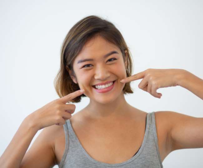 स्वस्थ दांतों के लिए अपनाएं ये 10 आसान टिप्स