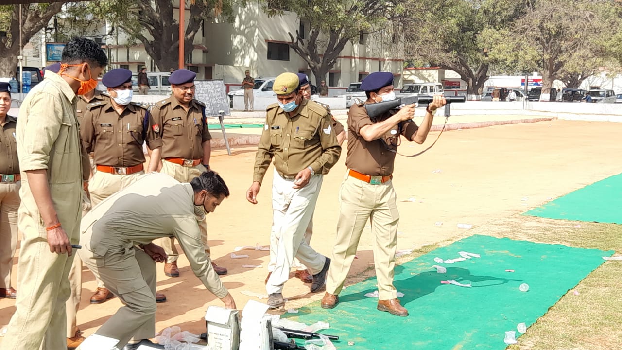 प्रजापति ब्रह्मकुमारी ईश्वरीय विश्व विद्यालय, अम्बा कालोनी में शिवरात्रि के उपलक्ष्य में पीस पैलेस अध्यात्म कार्यक्रम का किया गया आयोजन