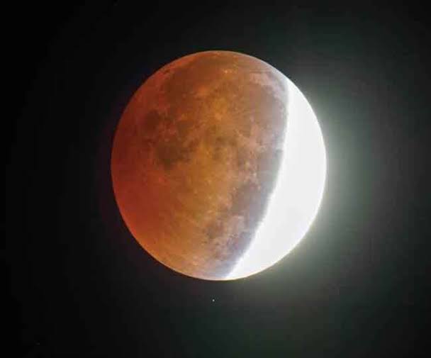 26 मई को लगने वाला चंद्र ग्रहण क्यों है ख़ास?