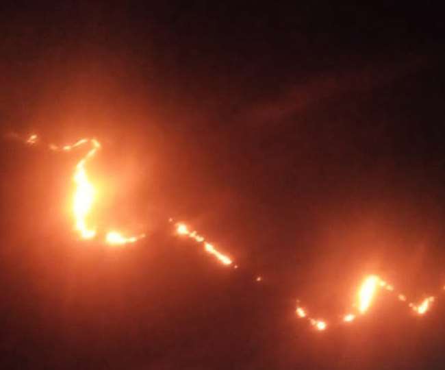 चमोली की बिनसर पहाड़ी में बादल फटने से मची तबाही, मलबे में दबे कई घर, दुकानें और वाहन