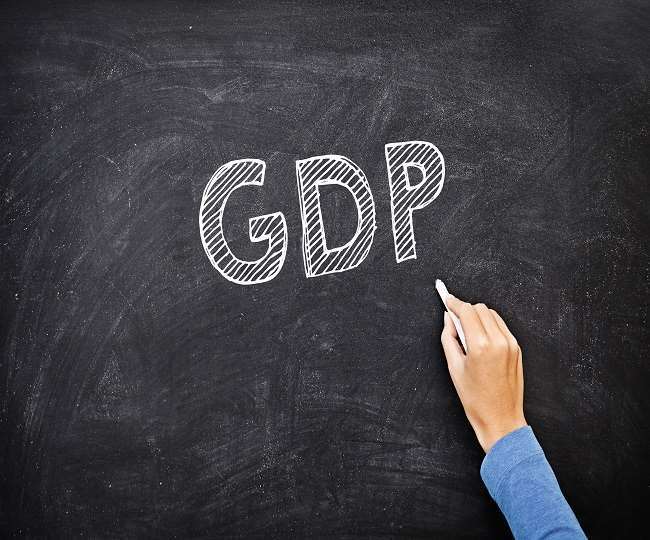 एसबीआई के अर्थशास्त्रियों ने वृद्धि दर के अनुमान को घटाकर 7.9 फीसद किया