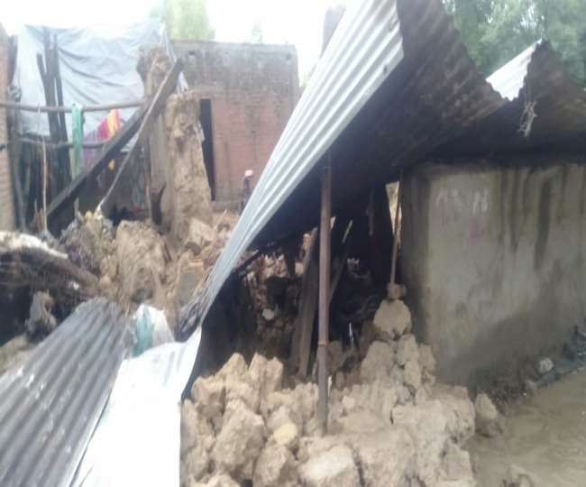 सीतापुर में बारिश के कारण छत और दीवार ढही, एक ही परिवार के चार लोगों समेत सात ने दम तोड़ा