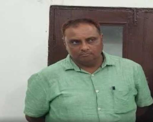 अलीगढ़ में रीबॉक का फर्जी कॉल सेंटर पकड़ा, 11 गिरफ्तार