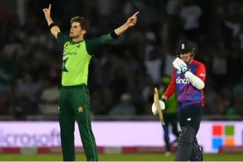 लिविंगस्टोन का शतक नहीं दिला सका इंग्लैंड को जीत, पाकिस्तान ने 31 रनों से जीता मुकाबला