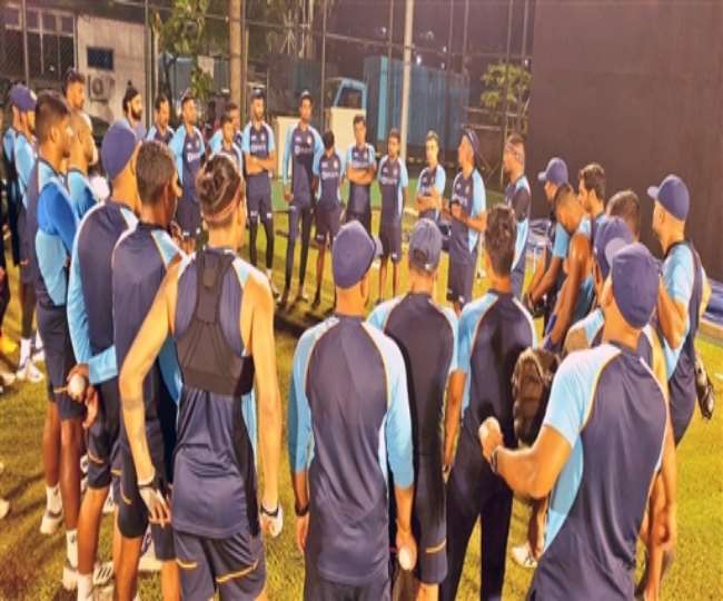 श्रीलंका ने टॉस जीतकर चुनी बैटिंग, टीम इंडिया में दो खिलाड़ियों का डेब्यू