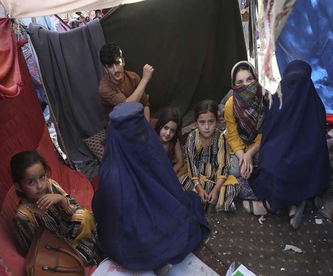 अफगान शरणार्थियों को लेकर पाक के गृहमंत्री ने दिया ये बड़ा बयान