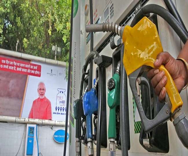 तेल की फिर बढ़ी कीमतें, दिल्ली में पेट्रोल 107 के पार, जानें अपने शहर की नई कीमतें