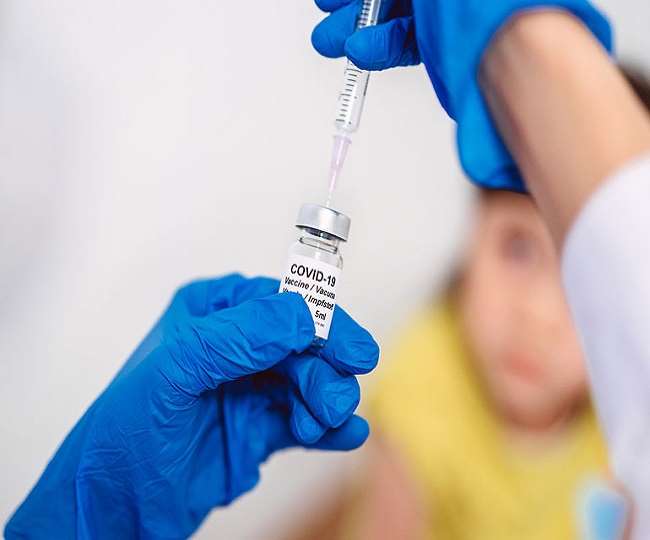Vaccine: नवंबर-दिसंबर तक बच्चों को लगना शुरू हो सकता है कोरोना का टीका