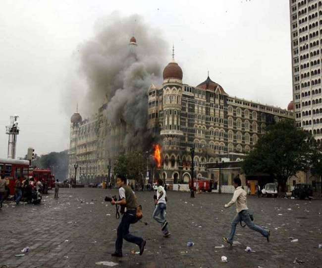 मुंबई आतंकी हमले को 13 साल पूरे, राष्ट्रपति रामनाथ कोविंद सहित वरिष्ठ नेताओं ने शहीदों को दी श्रद्धांजलि