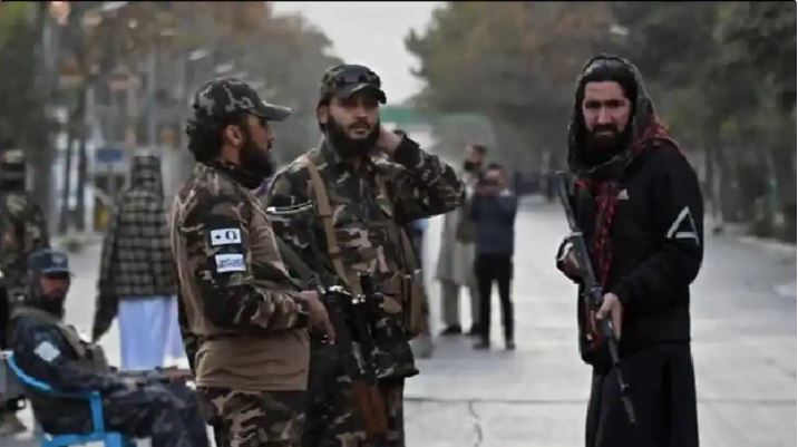 तालिबान ने दुश्मन देश को ट्रांसफर कर दिए 6 करोड़ रुपये, अब रकम लौटाने की मिन्नतें