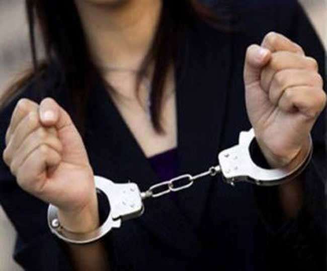 दिल्ली में राह चलते लोगों से झपटमारी करने वाले पति-पत्नी पुलिस ने किये गिरफ्तार