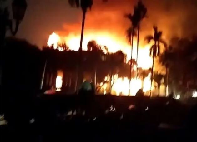 हैदराबाद के सिकंदराबाद क्लब में लगी आग, पुस्तकालय और कोलोनेड बार जलकर राख