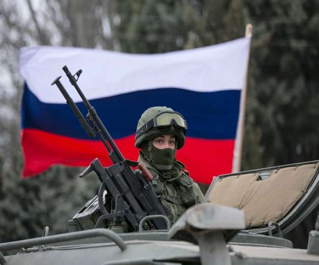 रूस और यूक्रेन में युद्ध की आहट! कई देशों ने बंद किए कीव से अपने दूतावास, अब फ्लाइट भी हो रही बंद