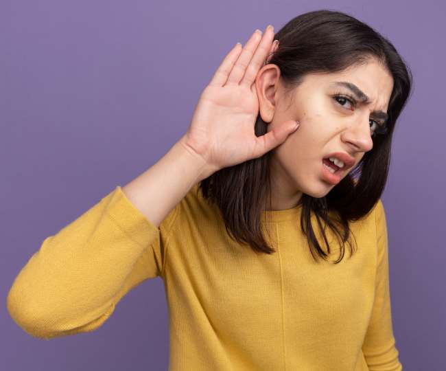 आपके सुनने की क्षमता को खराब कर सकती हैं ये गलत आदतें