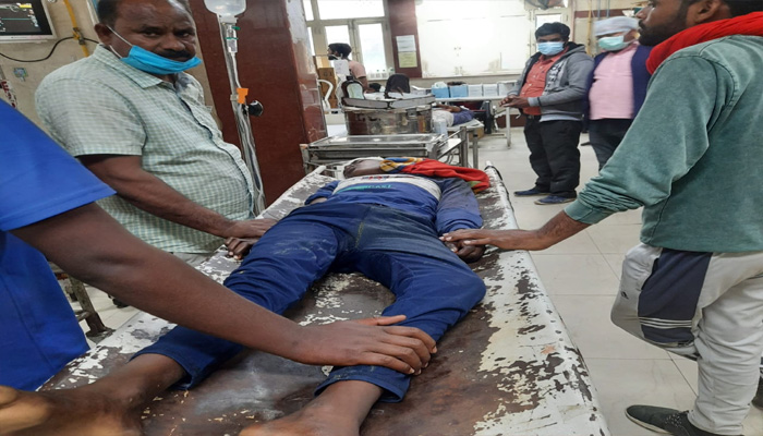 अयोध्या: भंडारे के दौरान नौटंकी में बम से हमला, चार घायल