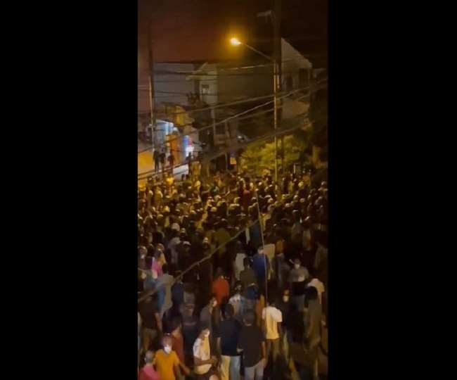 श्रीलंका में राष्ट्रपति आवास के बाहर हिंसक हुआ विरोध प्रदर्शन, फूंकी गई सेना की बसें, कोलंबो में कई जगहों पर कर्फ्यू