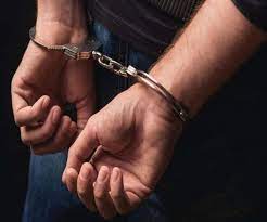 शिब्बू गैंग के तीन बदमाश गिरफ्तार, तीन पिस्टल, दो तमंचे और 11 कारतूस बरामद