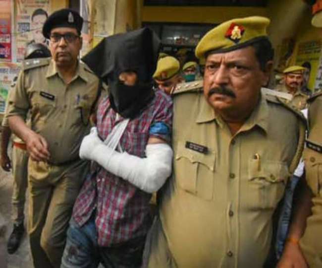 जाकिर नाइक का फैन था गोरखनाथ मंदिर पर हमले का आरोपी, देखता था ISI के वीडियो, कनेक्शन खंगालने मुंबई पहुंची ATS