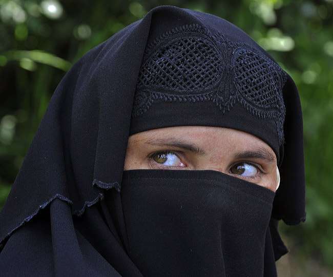 हिजाब पर नया फरमान : तालिबान ने किया महिलाओं पर पाबंदियों का एलान, जी-7 ने जताया कड़ा ऐतराज