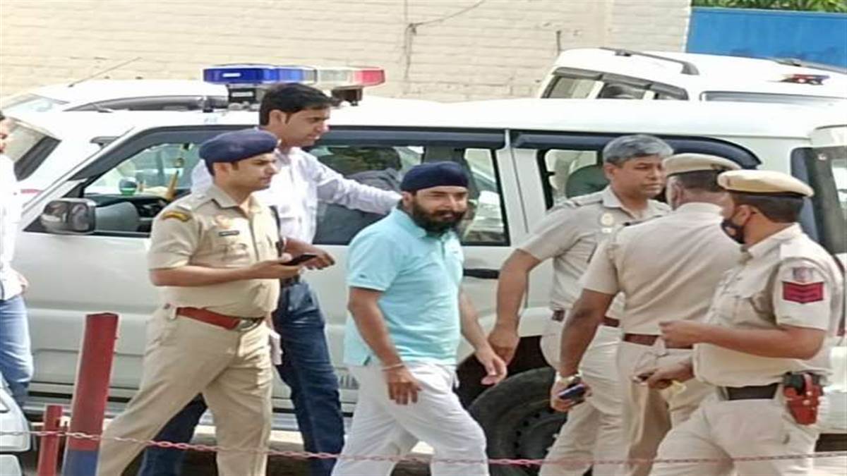 तजिंदर बग्गा मामला : पंजाब पुलिस ने लगाई अपहरण की FIR रद्द करने की गुहार, हाईकोर्ट ने दिल्ली पुलिस से मांगा जवाब