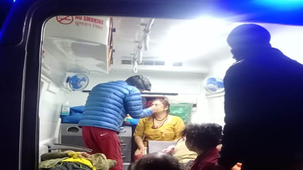 यमुनोत्री हाईवे पर महाराष्ट्र के तीर्थयात्रियों का वाहन खाई में गिरा, 3 की मौत, 10 घायल
