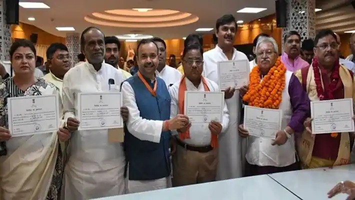 राज्यसभा चुनाव: लक्ष्मीकांत समेत BJP के 8 उम्मीदवार निर्विरोध चुने गए, सपा से सिब्बल और जयंत ने भी दर्ज की जीत