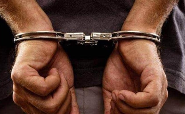 यूपी पुलिस ने कार्रवाई करते हुए अलग-अलग जिलों से 10 लोग गिरफ्तार, जानिए बड़ी वजह