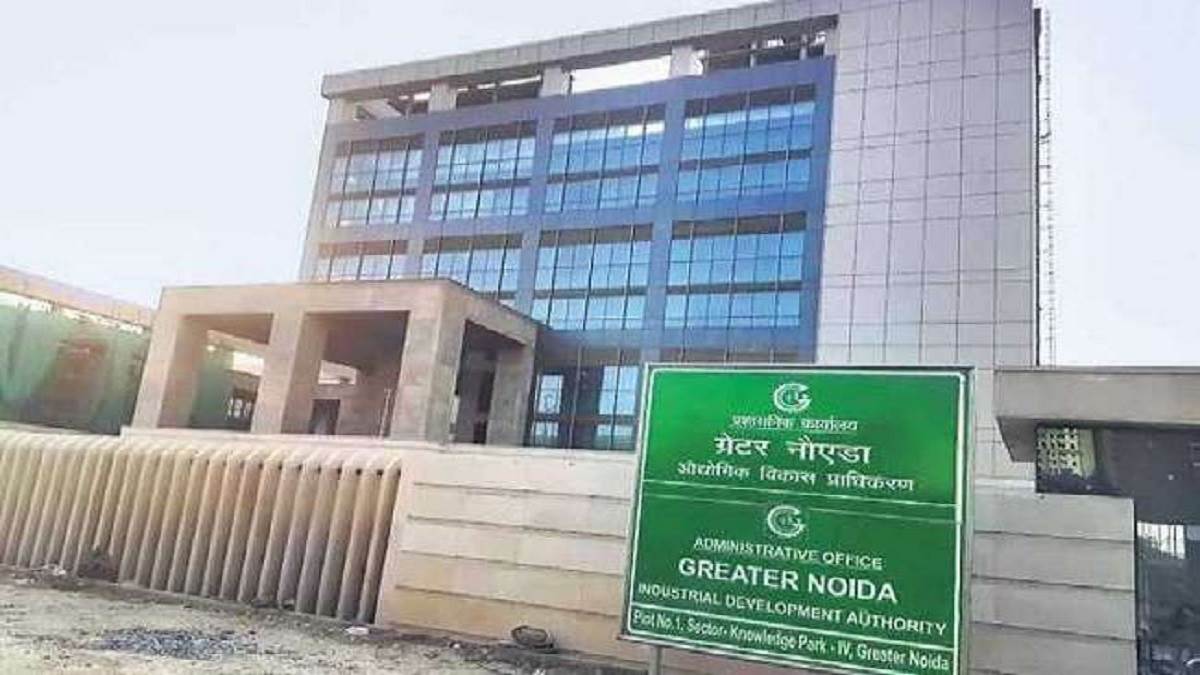 ग्रेटर नोएडा प्राधिकरण ने डीपीएस स्कूल पर लगाया 25 हजार रुपये का जुर्माना, जानें क्या है मामला