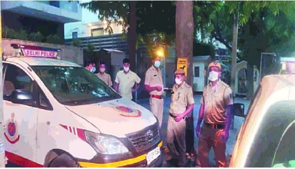 बार में छापा मारने पहुंची पुलिस को कर्मचारियों ने जमकर पीटा, धक्के मारकर बाहर निकाला; 10 आरोपी गिरफ्तार