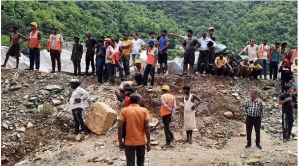 ऋषिकेश-बद्रीनाथ NH पुल हादसा मामले में प्रोजेक्ट मैनेजर-सहायक इंजीनियर को जेल, अब तक तीन मजदूरों की मौत