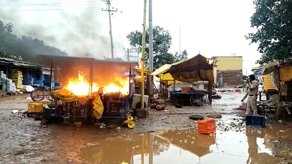 कर्नाटक के बागलकोट जिले में दो समुदायों में हुई झड़प, 4 लोग घायल; लोगों के इकट्ठा होने पर लगी पाबंदी