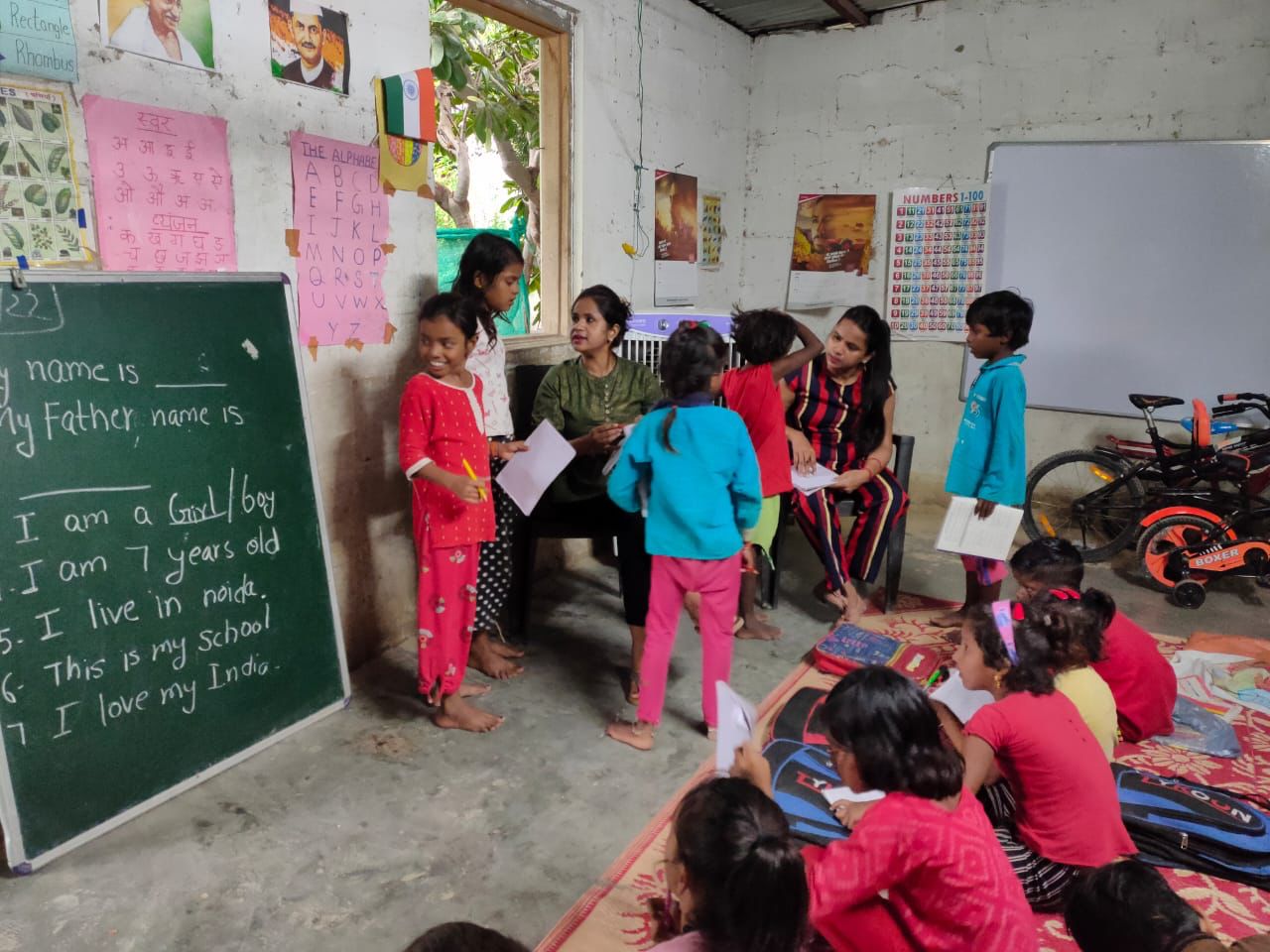 सर्वशिक्षा अभियान के तहत ईएमसीटी की ज्ञान शाला में पढ़ायी के साथ साथ व्यायाम और खेल कूद को भी दी जा रही है प्राथमिकता ।