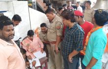 अलीगढ़ के प्राचीन मंदिर में घुसकर युवक ने तोड़ा शिवलिंग, गिरफ्तार