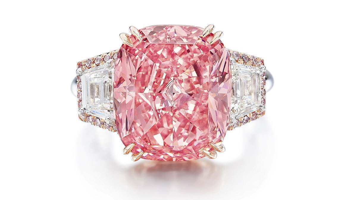 यहां 60 मिलियन डॉलर का बिका गुलाबी हीरा, जानें खासियत