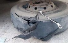यमुना एक्सप्रेस पर टायर फटने से अनियंत्रित होकर पलट गई कार, एक की मौत और 5 लोग घायल