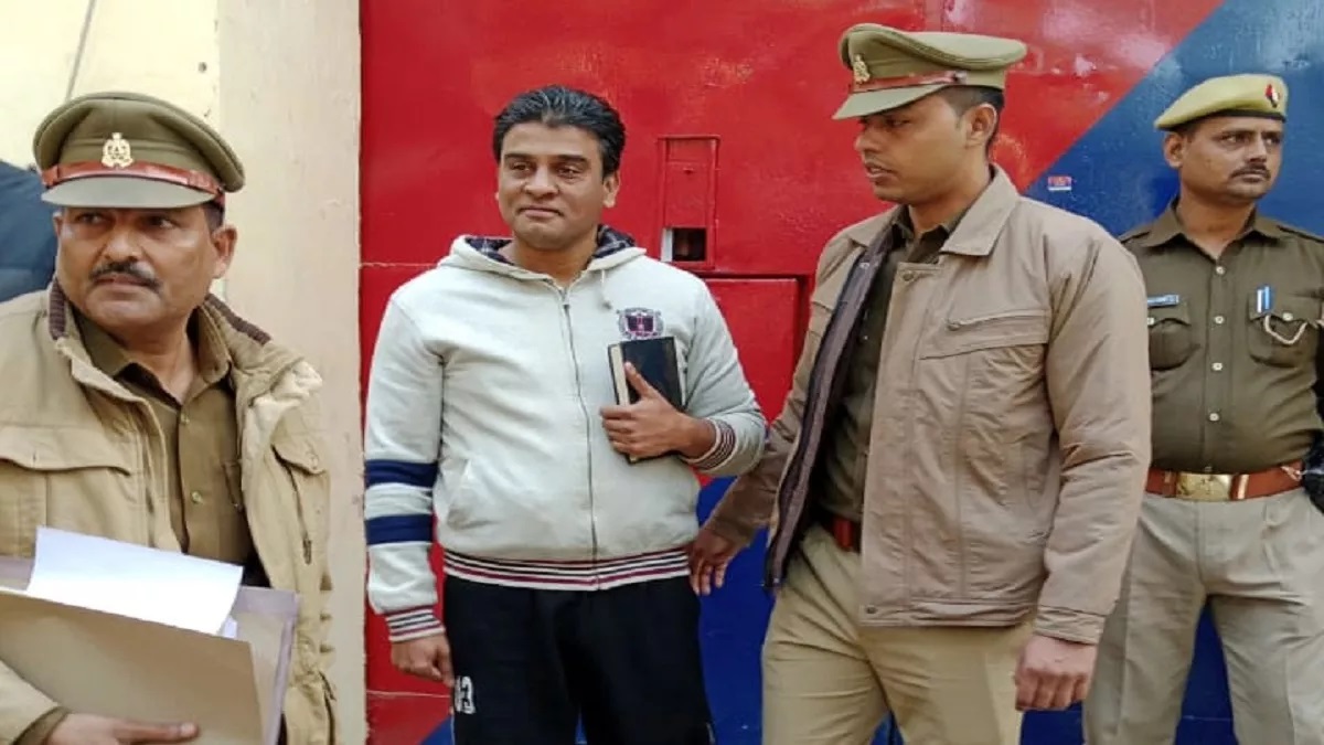 कड़ी सुरक्षा में सपा विधायक इरफान को कानपुर से महाराजगंज जेल किया शिफ्ट, मां-पत्नी को देख फफक कर रोए